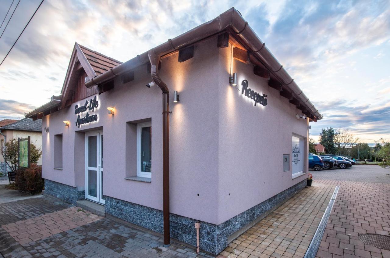 Sweet Life Wellness Apartments Егерсалок Екстер'єр фото